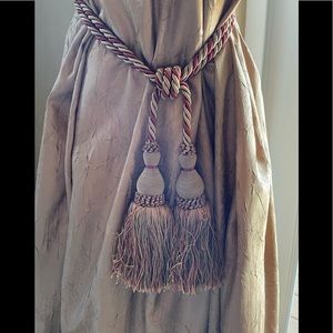 Red/Gold tie backs with tassels 6 pairs for $75